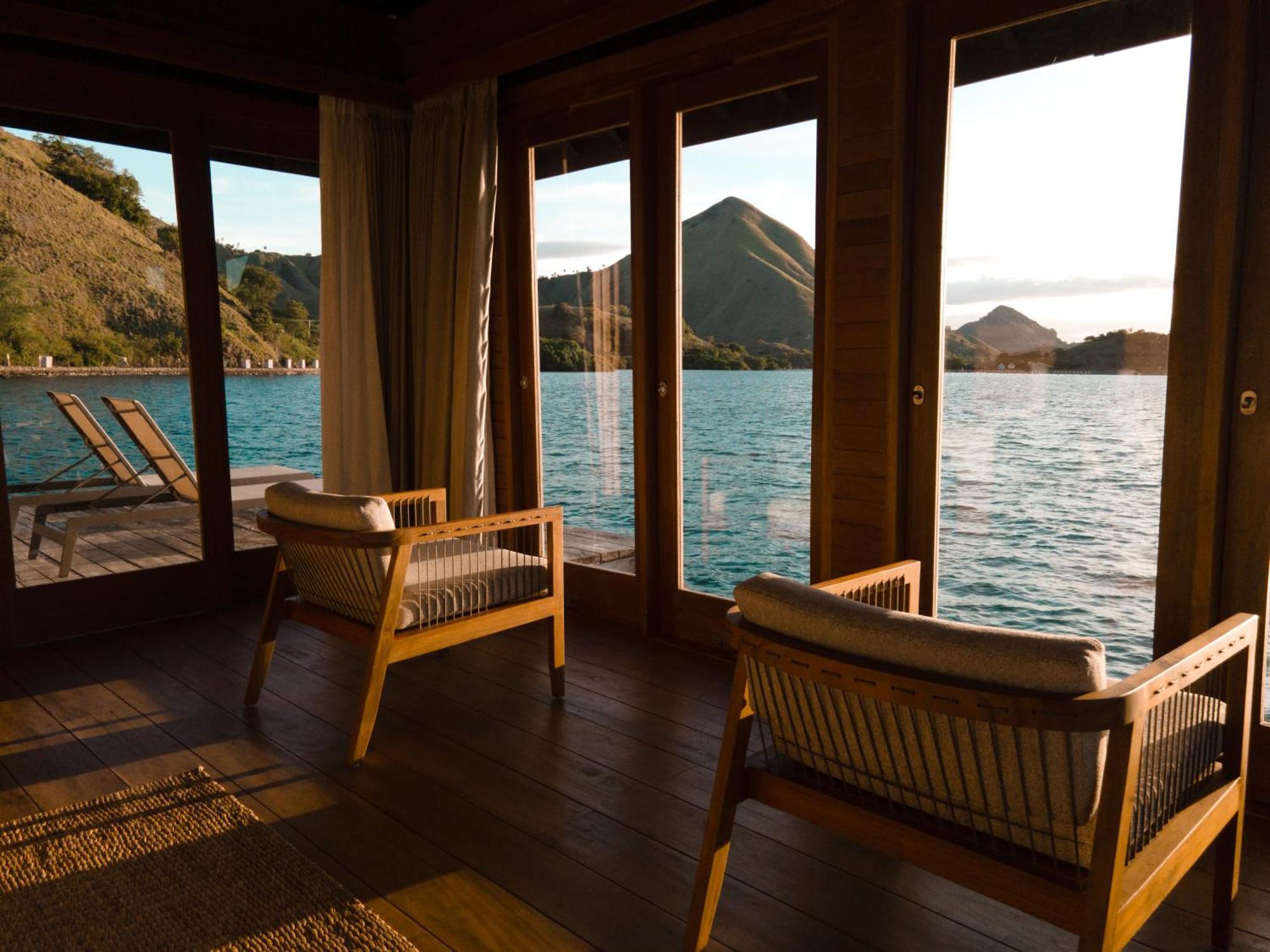 Menjaga Bay Hotel ลาบวนบาโจ ภายนอก รูปภาพ